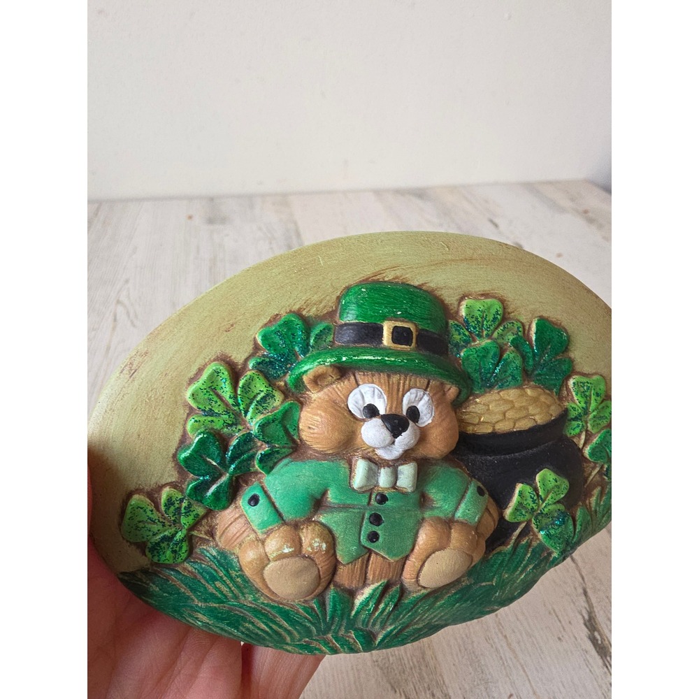 Vintage‎ ceramic St Patrick's Day plaque sign bear glitter green wall decor